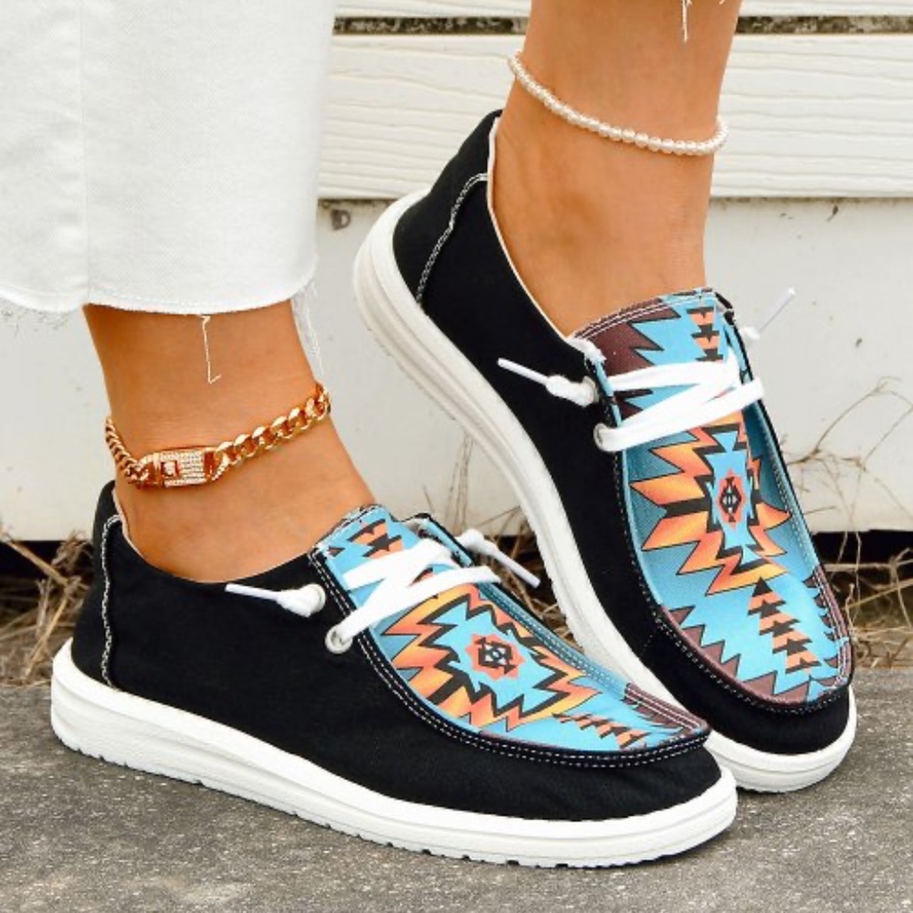 NEW Rosy Black & Aqua Geometric Boat Shoe Size EU 39